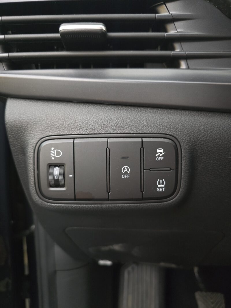 Hyundai i20 1.0 Style T-GDI - Image 14