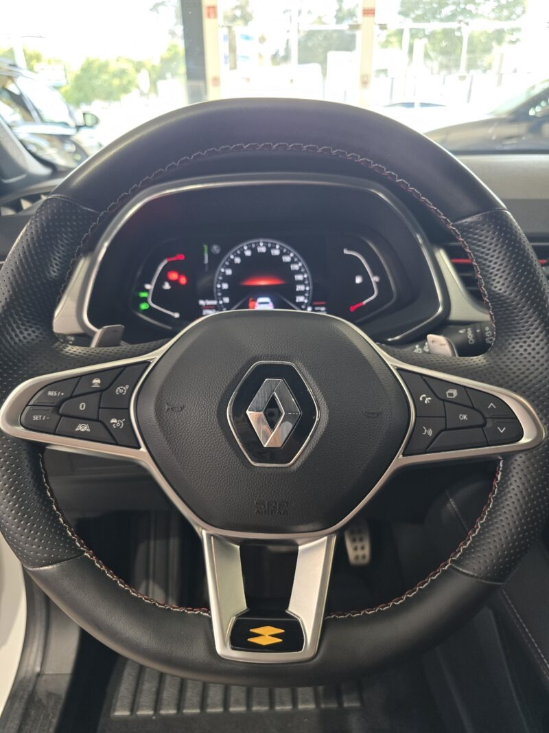 Renault Captur R.S. Line 1.3 140 EDC - Image 11